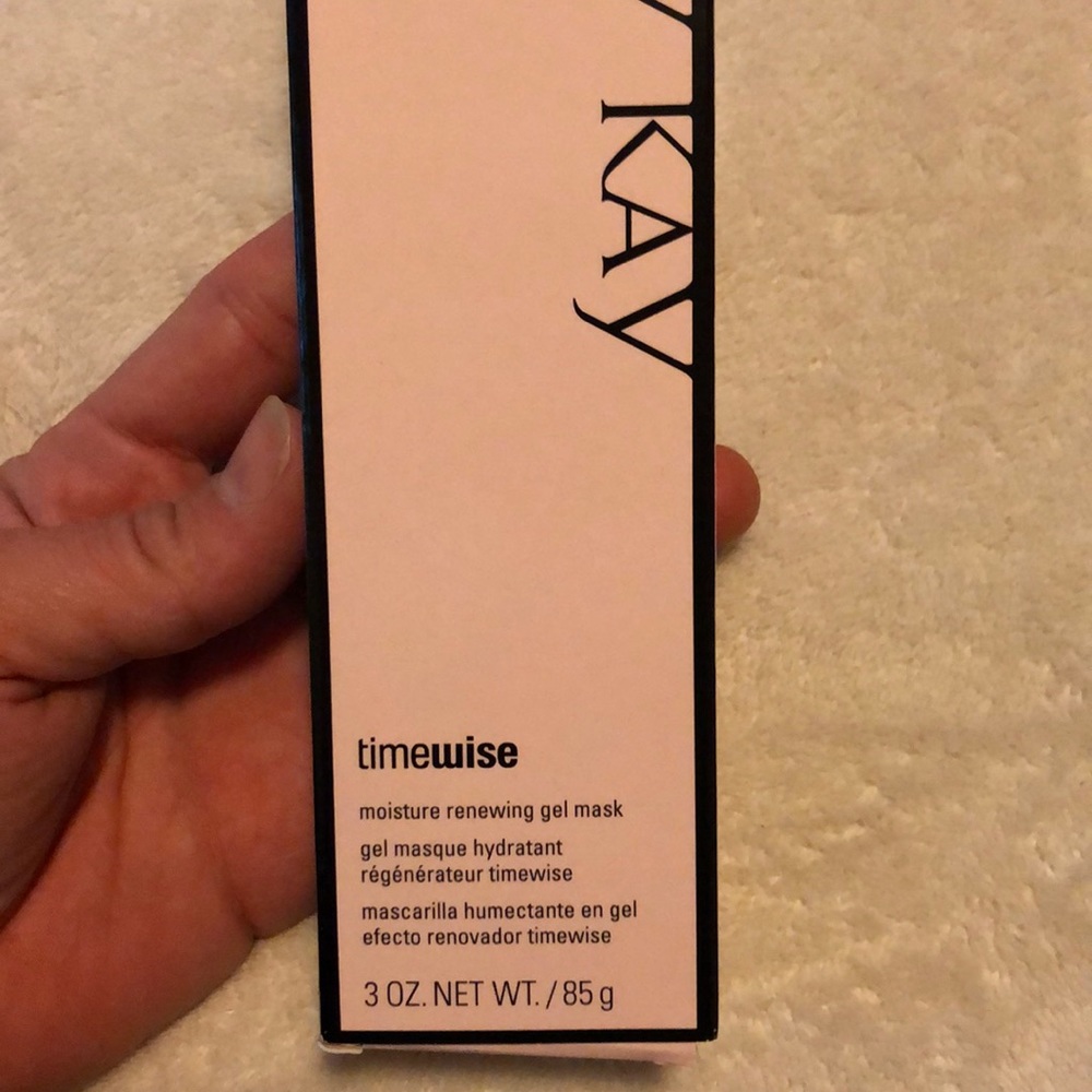 Mary Kay TimeWise Moisture Renewing Gel Mask